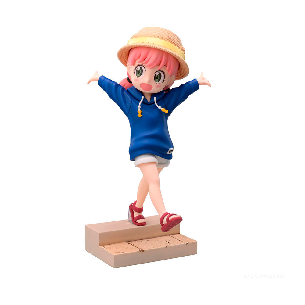 Figura Luminasta Anya Forger Resort